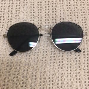 Black Round Sunglasses